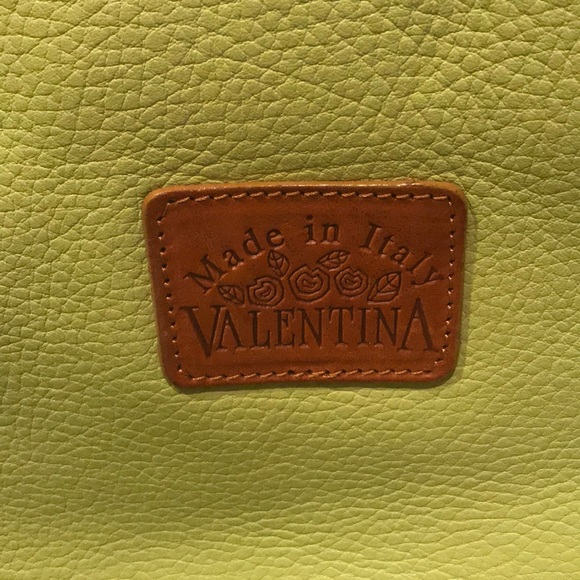 VALENTINA PEBBLE LEATHER PURSE MADE IN ITALY - Picture 2 of 8